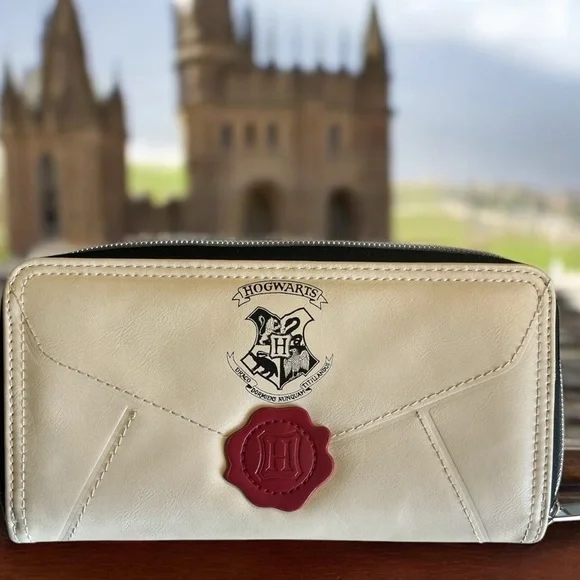 Hogwarts Pre Loved Women's Wallet