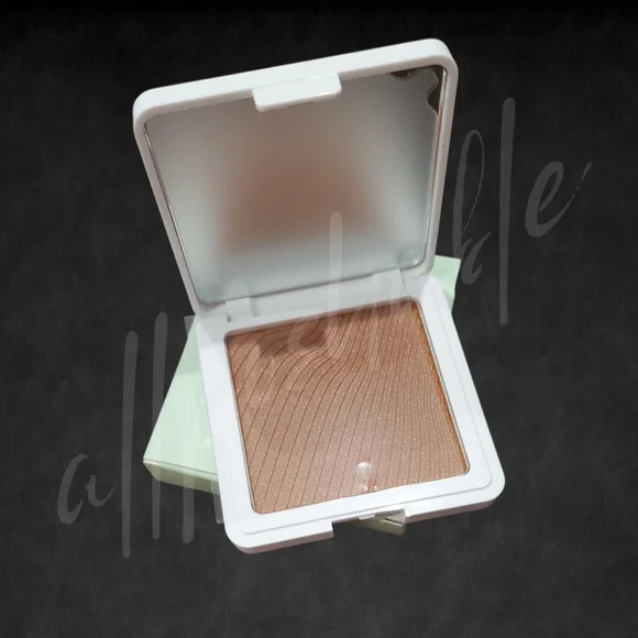 ⭐️2/$25⭐️ YC Collection Jireh Luminous Bronzing Powder