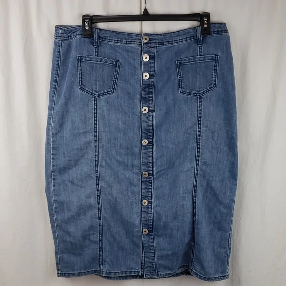 Christopher & Banks 16 Blue Jean Pencil Skirt