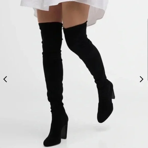 Stuart Weitzman Vidaland Convertible Boot in Black Crushed Velvet. Sz: 6.5