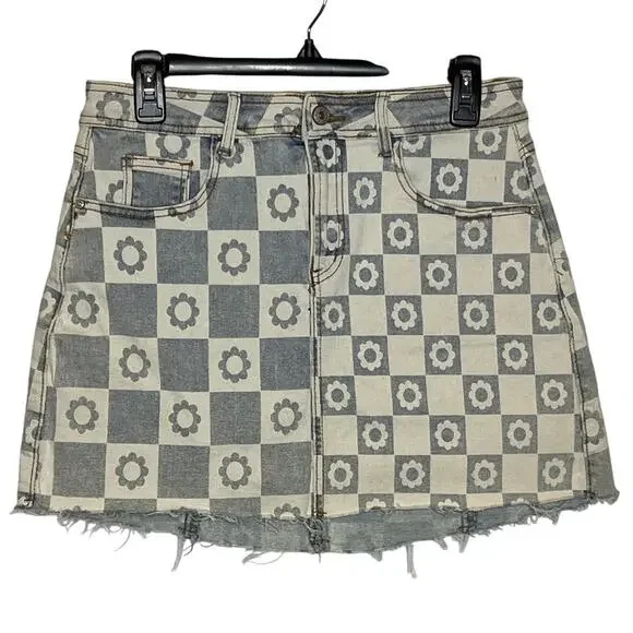 Balboa NEW Ragstock‎ Blue Colorblack Floral Mini Jean Skirt Raw Hem Size Medium