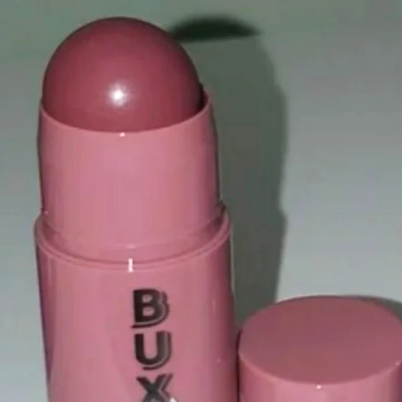 🧚‍♀️DOLLY FEVER Buxom Power-Full  Plump Lip Balm NWT