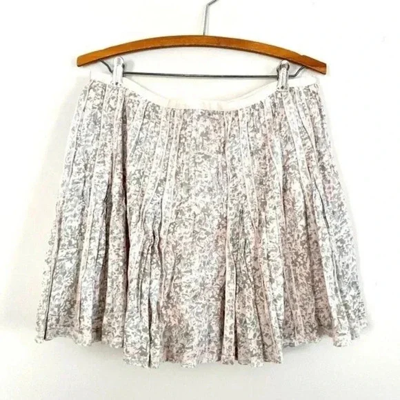 UO Staring at Stars Pink Floral Skirt
