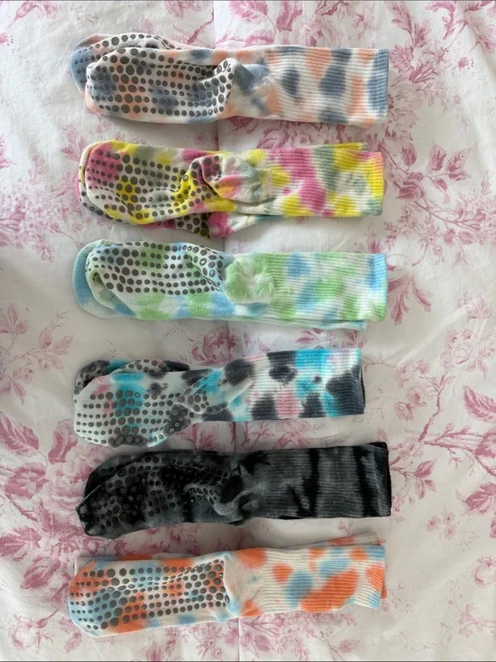 Tie-Dye Women’s Grip Socks - Multicolor Non-Branded Set