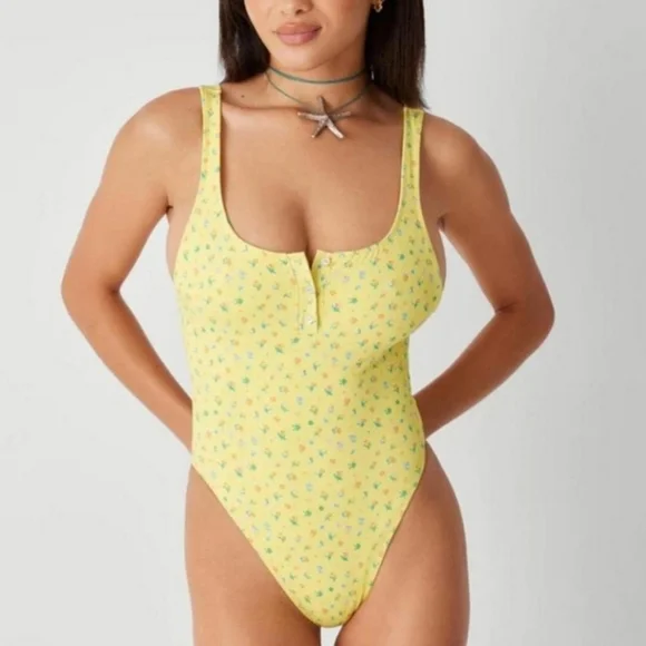 New!Frankies Bikinis x Pamela Anderson One Piece Swimsuit‎