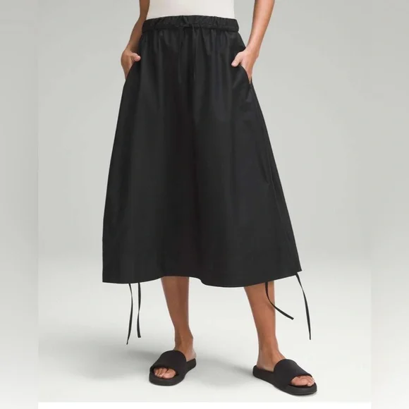 NWT Lululemon High-Low Side Slit Super- High-Rise Skirt M Black