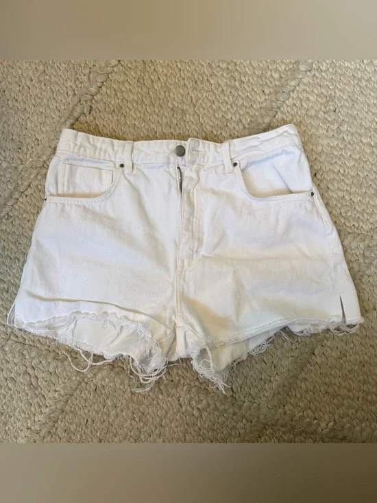 Zara Women’s White Denim Shorts