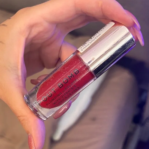 Revolution Plumping Lip Gloss - Vibrant Red