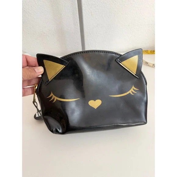 iMoshion Black Cat Vegan Patent Leather Cosmetic Bag Gold Heart Nose 141004