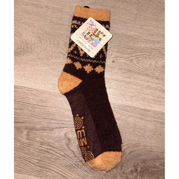 MukLuks Jojoba Fuzzy Socks‎ NWT