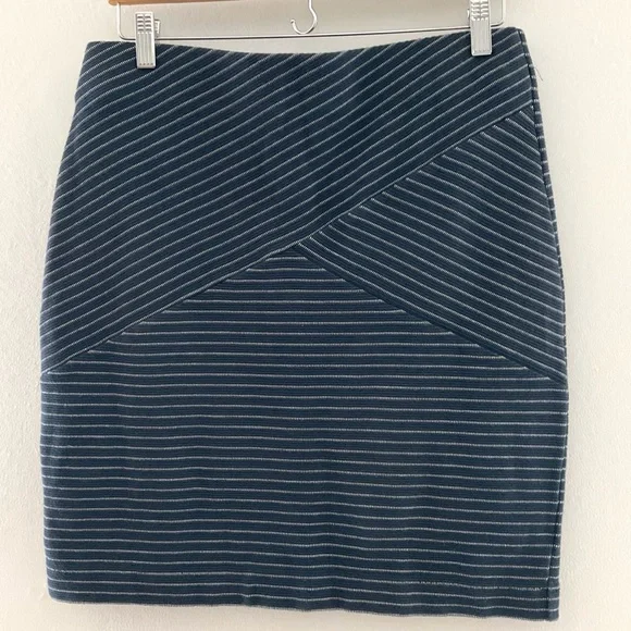 J. Jill Small Navy and White Striped Pencil Skirt