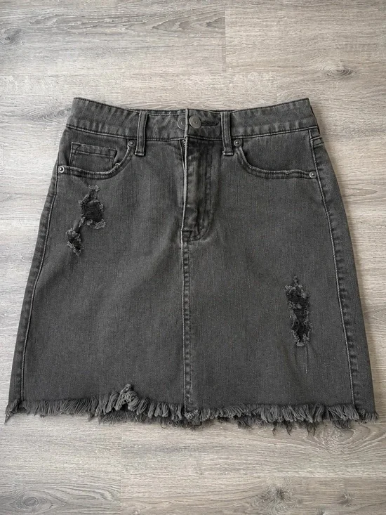 AERO - Aeropostale High Rise Black Denim Skirt Size 0 Distressed Raw Hem
