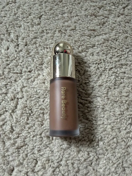 Rare Beauty Liquid Contour—  solace
