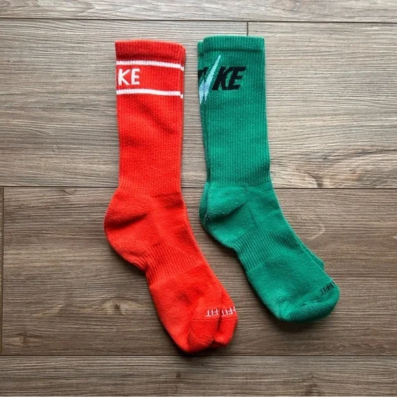 Nike Crew Socks | Red & Green (Size 8-12 Unisex)
