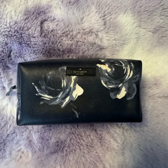 Kate Spade Rose Floral Makeup 💄 Bag