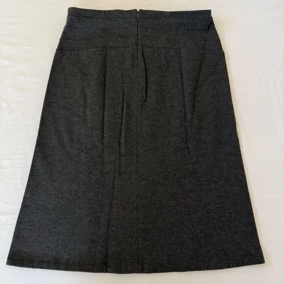 Ann Taylor | Charcoal Gray A-Line Knit Skirt | Size 6 | Rayon Blend