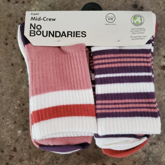 NEW No‎ Boundaries Mid Crew Socks 6 Pair Strips And Solids Multicolor Women