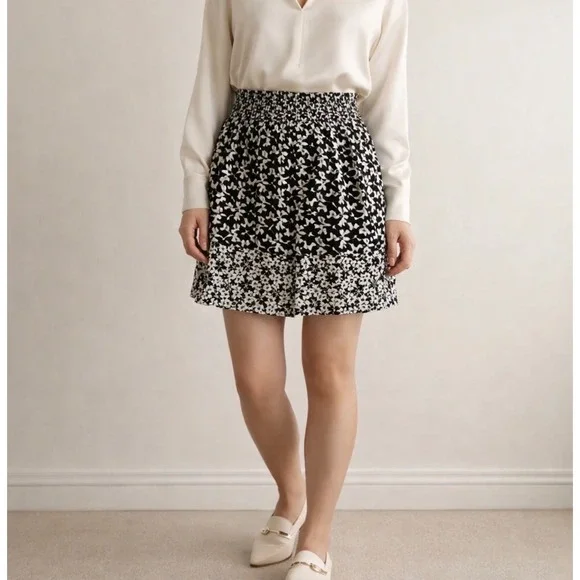 BKE Black Ivory Textured Pleated Mini Skirt XL NWT $78 Contrasting Closet Staple