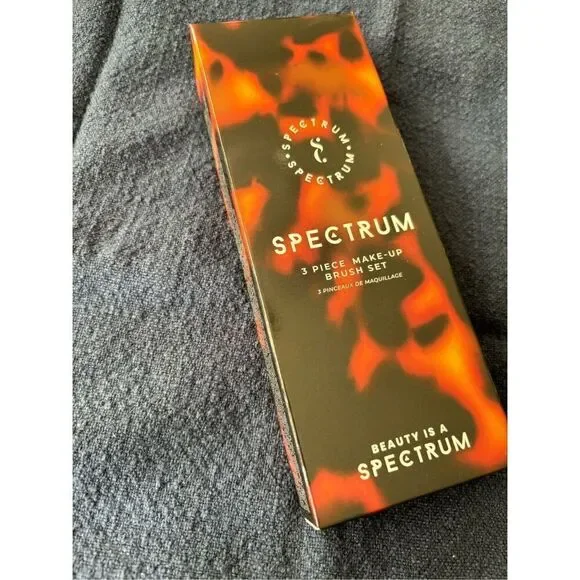 Brand New In Sealed Box Spectrum Women's Brown 3 Piece Make-Up Brush Set