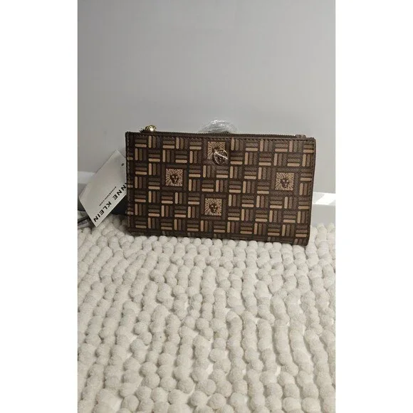 New Anne Klein Wristlet Wallet Espresso And Gold Hardware With Lion Accent #52