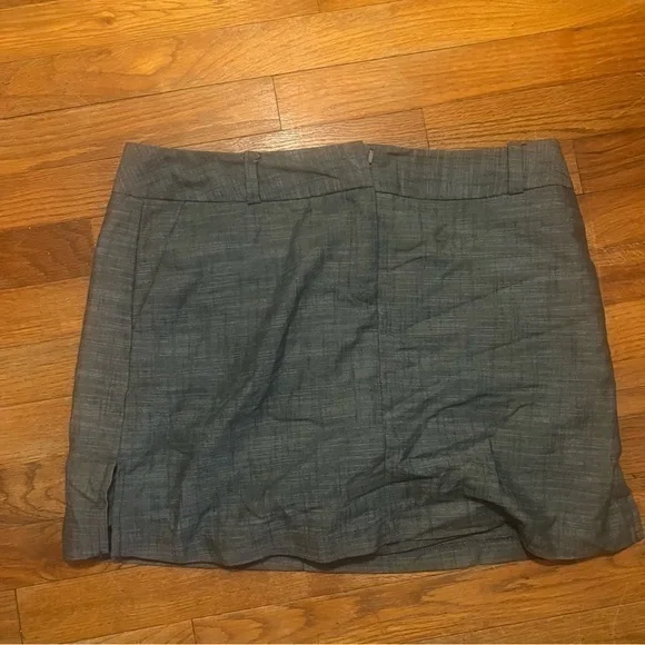 Attire women’s skirt