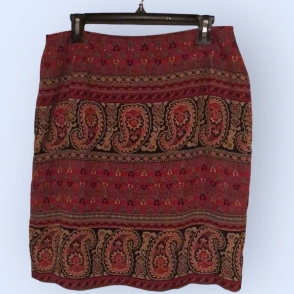 Nygard skirt , red & navy paisley , sz 14