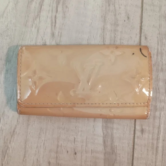 Louis Vuitton Monogram Vernis Multicles 4 Women's Monogram Vernis Key Case