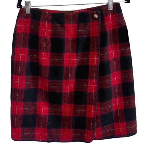 NWT- Vintage Old Stock- Marsh Landing Wool Plaid Red Navy Blue Wrap Skirt, 12