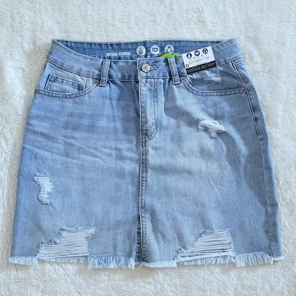 ✨️HP✨️ Rewash Distressed😫 