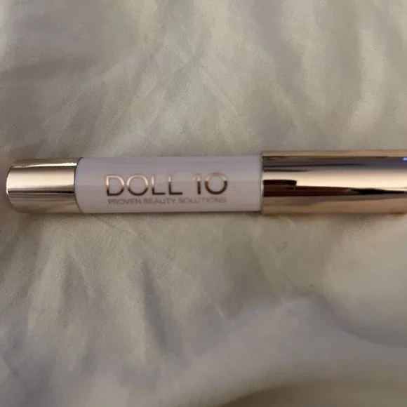 Doll 10 Lip Crayon - 