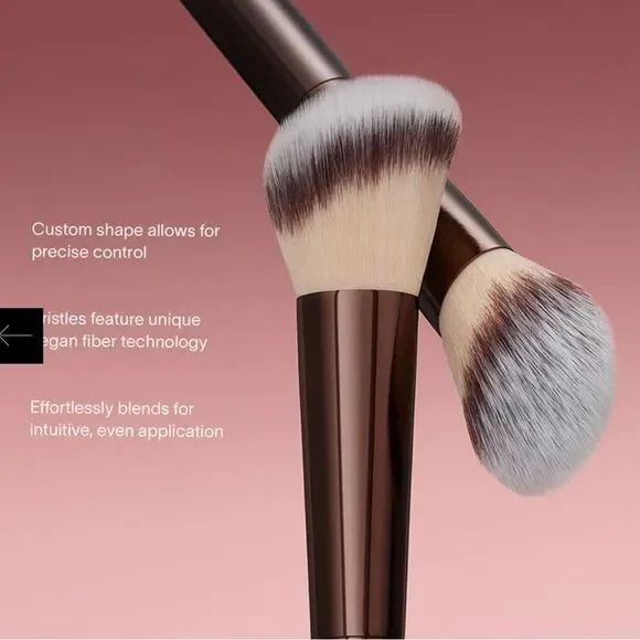Hourglass  NO. 15 BLUSH BRUSH