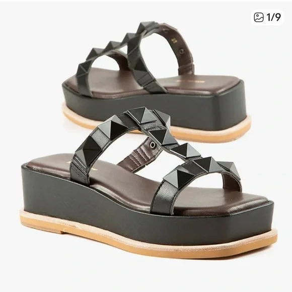 Black Pyramid-Stud Platform Sandals