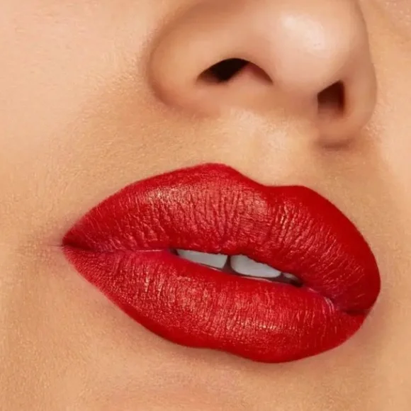 Grande Lips Plumping Liquid Lipstick