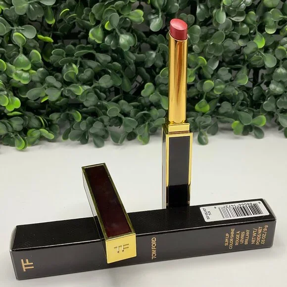 NEW IN BOX - TOM FORD Slim Lip Color Shine - shade 153 - VELVET TUX