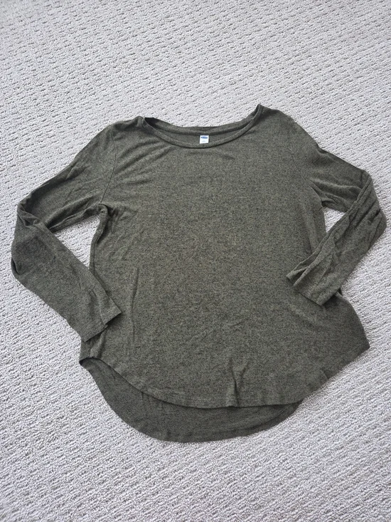 Old Navy Olive Green Long Sleeve Scoop Neck Top