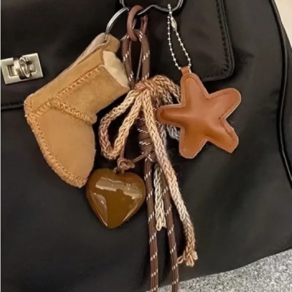 COZY CHARM CLUSTER KEYCHAIN — MINI BOOT + STAR + HEART (CAMEL/CHOCOLATE)