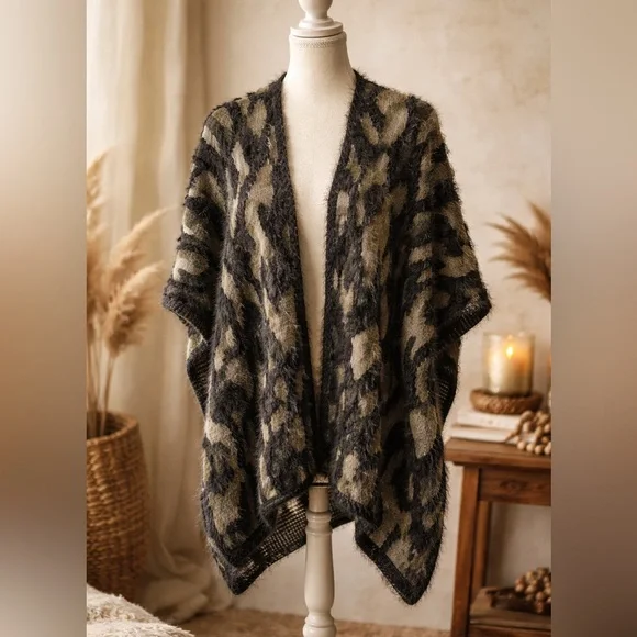 Cozy Fuzzy Camo Knit Ruana Wrap Cardigan Boho Neutral Layer - OS‎