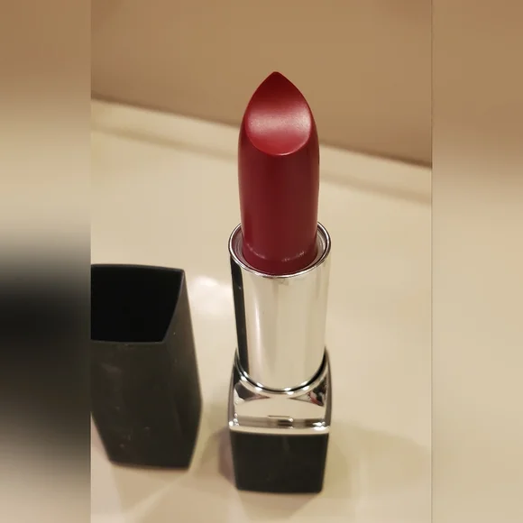 Studio Gear Cosmetics Lipstick Glaze‎ TRUE RED New Full Size 12oz Rare Find
