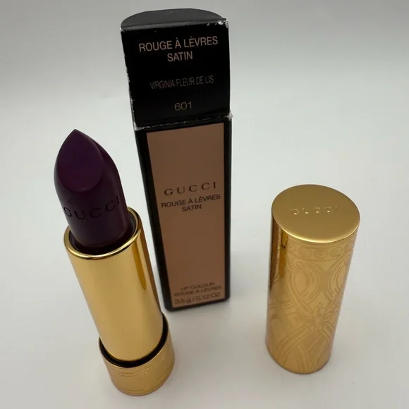 NEW Gucci Rouge à Lèvres Satin Lipstick - 601 Virginia Fleur de Lis