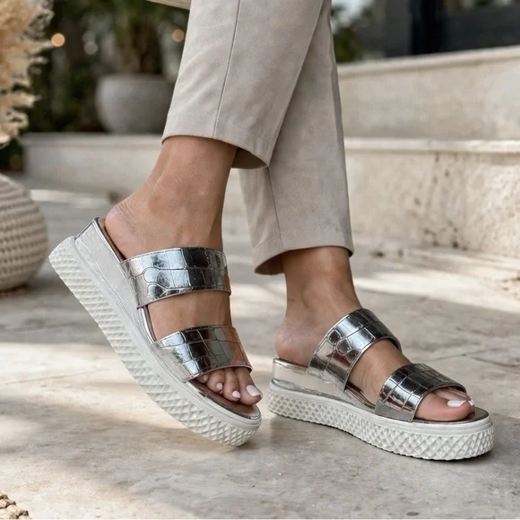 Aerosoles Zeff Wedge Sandal‎ Metallic Silver Slides 9.5