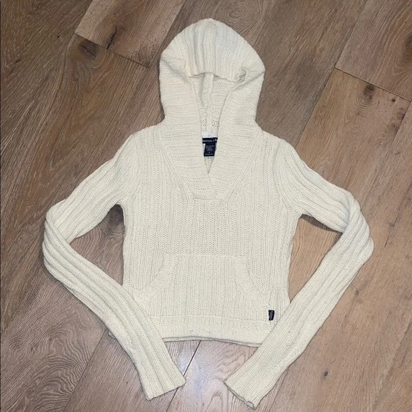Y2K Abercrombie & Fitch Women's Cream V-Neck Sweater small crop top wool blend