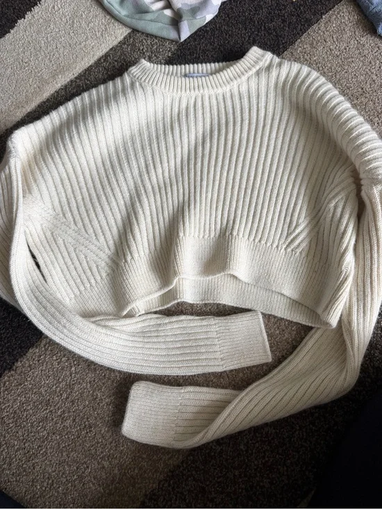 Urban Outfitters Cropped Ribbed Crewneck Sweater - Cream
