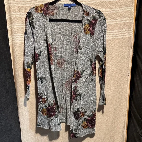 Apt. 9 Gray Floral Cardigan
