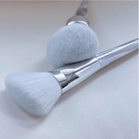 F.A.R.A.H beauty essential duo brush set  NWT