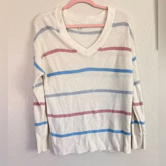 American Eagle Outfitters Striped V-Neck Sweater Small