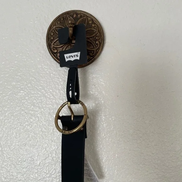 Levis Women's Black Leather Belt Gold Buckle Casual Fashion‎ Accessory