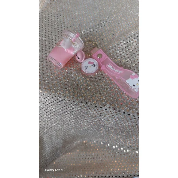 Milkshake Hello Kitty Pink & White snowball Keychain