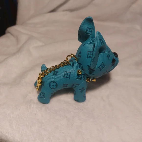 This Teal and Gold Frenchie is everything