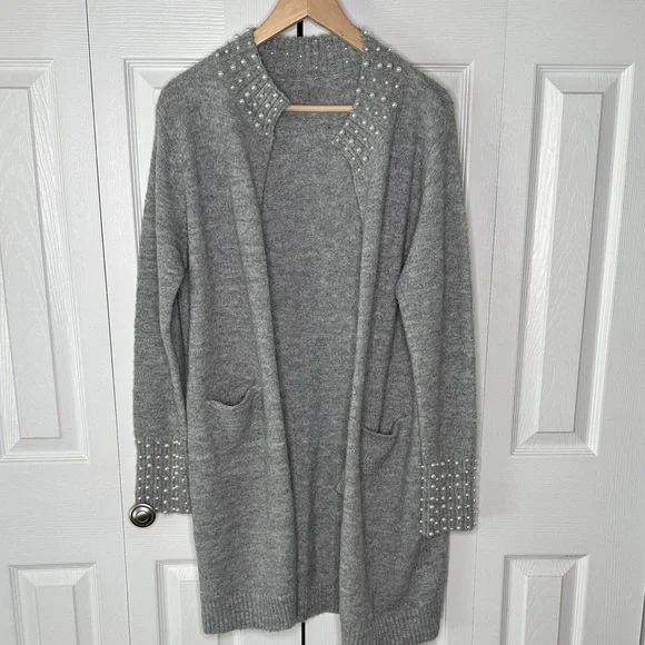 Selfie Coulture Open Front Gray Sweater with Faux Pearl Accents 45% Cotton EUC
