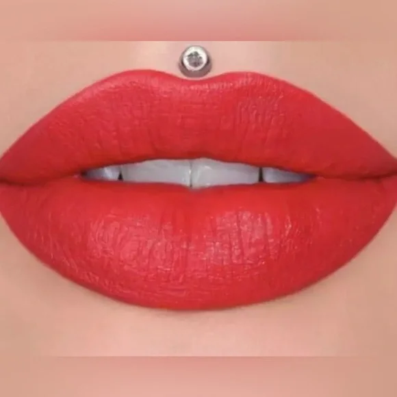 Jeffree Star CHERRY SODA Velvet Trap Lipstick • Brand New & Unopened! 🍒💄
